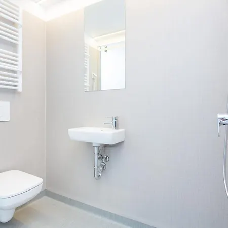 Kampus Garnizon Hostal *