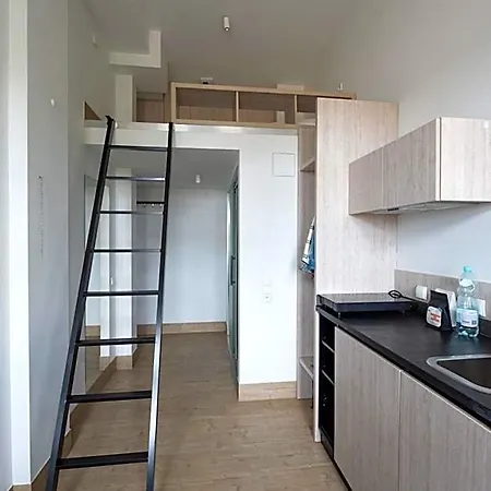 Hostal Kampus Garnizon