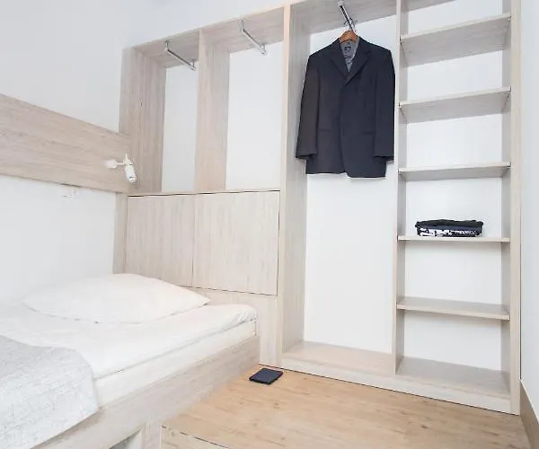 Kampus Garnizon Хостел