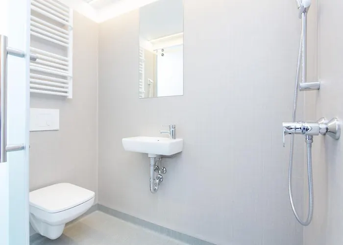 Kampus Garnizon Хостел *